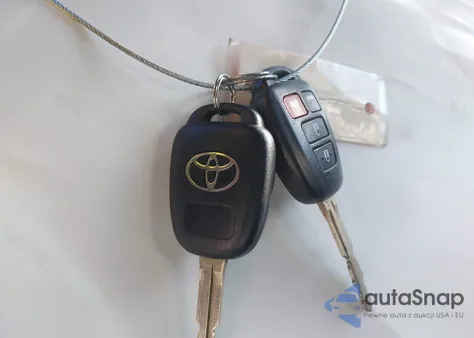 2015 Toyota Corolla S Plus z USA, uszkodzony, nr VIN 5YFBURHE1FP232753